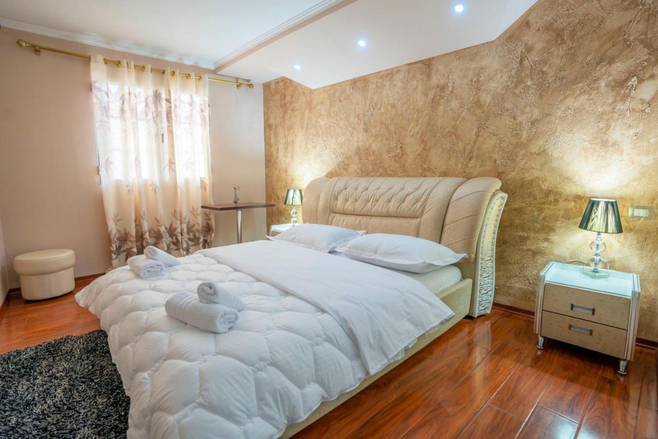 Zobo Hotel Шкодер Экстерьер фото