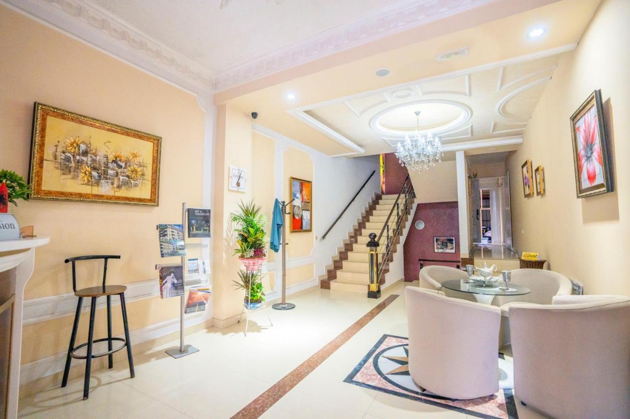 Zobo Hotel Шкодер Экстерьер фото